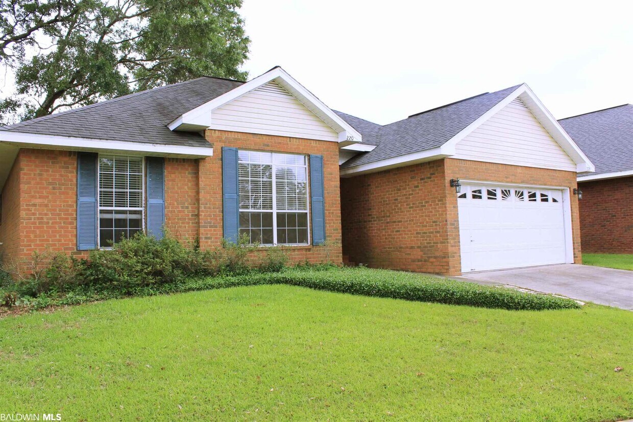 220 Spring Lake Dr, Fairhope, AL 36532 House Rental in Fairhope, AL