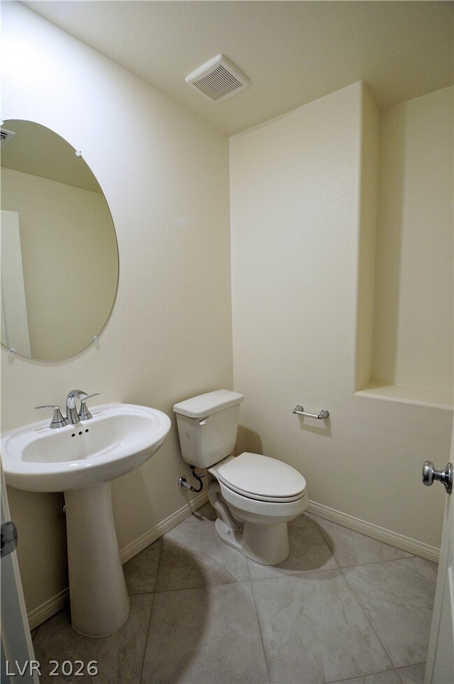 Building Photo - 2618 Estremoz St