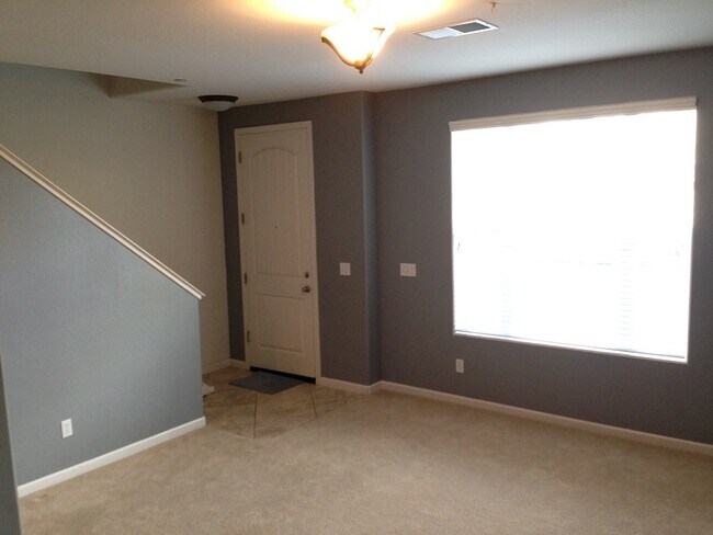 Building Photo - 6283 Lonetree Blvd