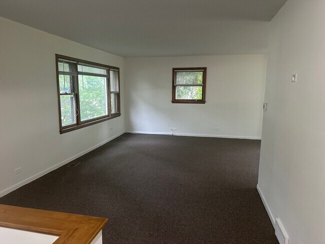 Foto del edificio - 921 Wilmot Rd