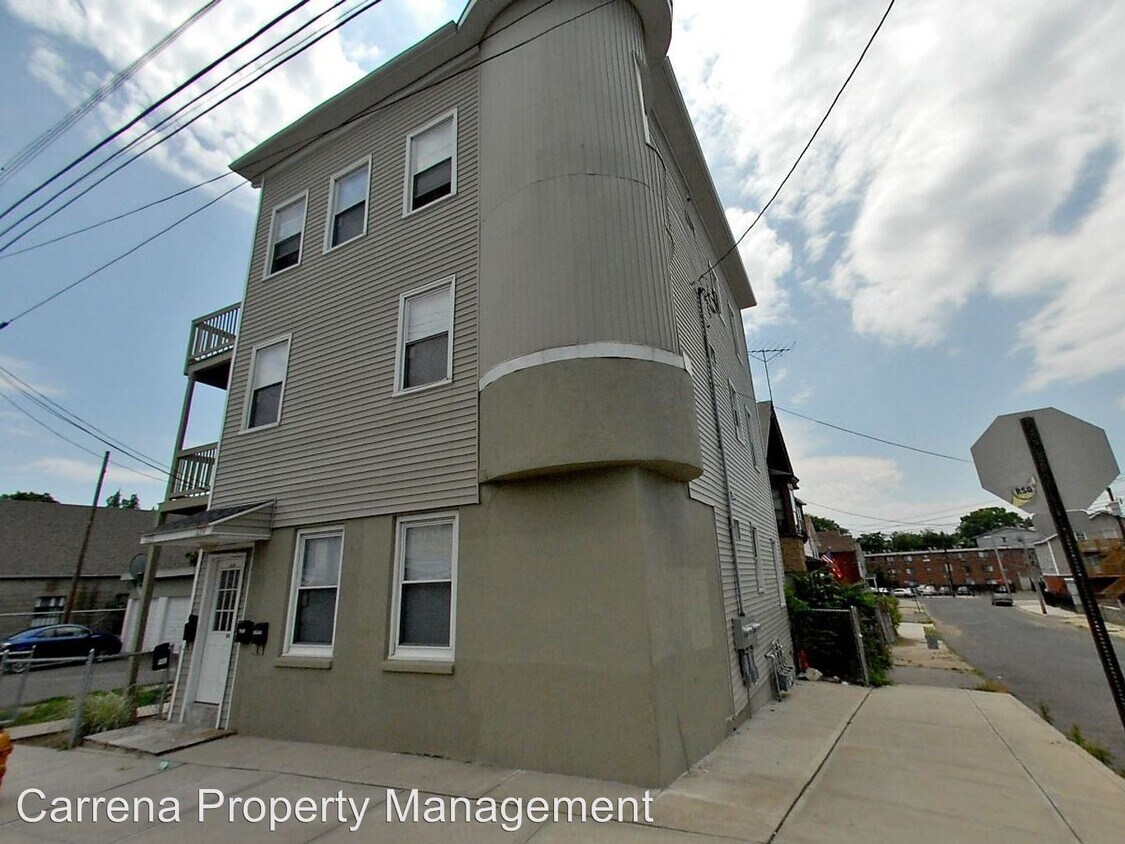 Primary Photo - 235-239 James St