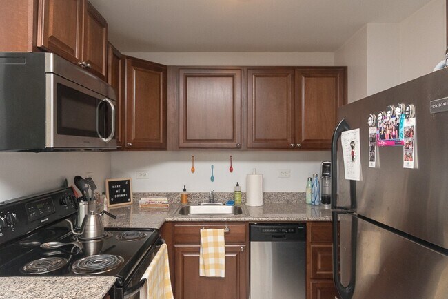 Building Photo - 2012 N Orleans St