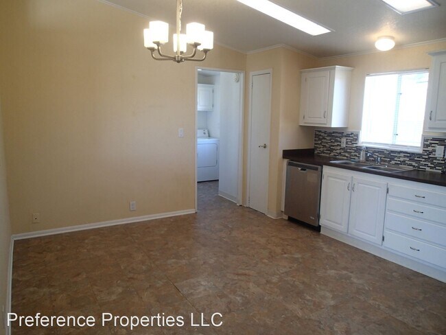 Building Photo - 3 br, 2 bath House - 7790 S Circle S Drive