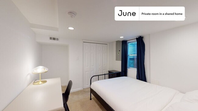 Foto del edificio - Room in Shared 5 bed/2 bath home in Logan Circle