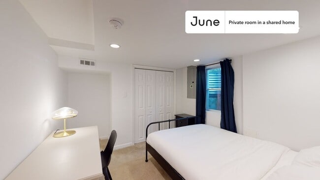 Building Photo - Room in Shared 5 bed/2 bath home in Logan Circle