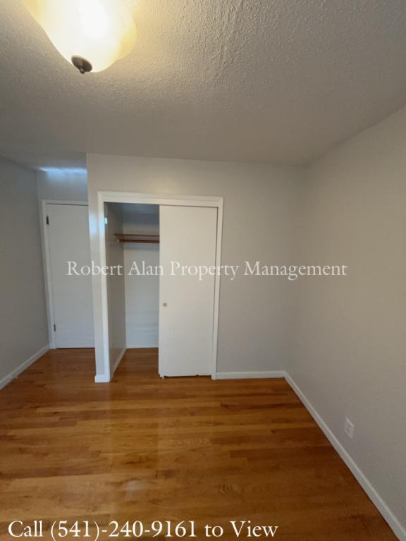 Foto del edificio - 724 SW 37th St