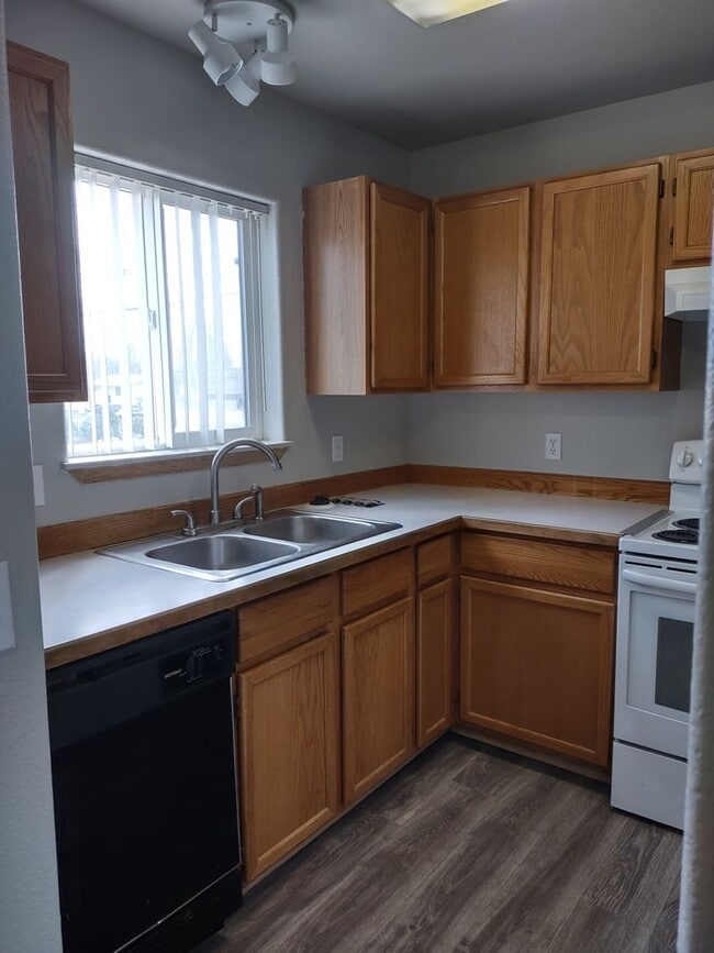 Foto del edificio - Lovely 2 bedroom 1.5 bath Coeur d'Alene To...