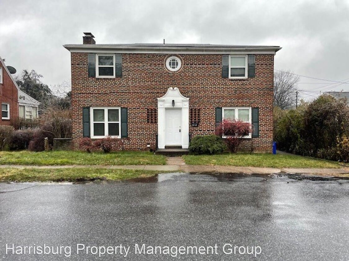 Foto principal - 4 br, 1.5 bath House - 2446 Logan Street