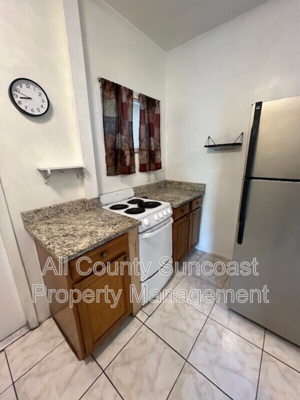 Foto del edificio - 4527 44th Ave N