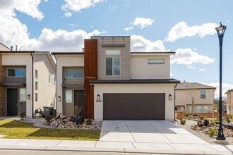 Building Photo - 3144 E Sky Rim Wy