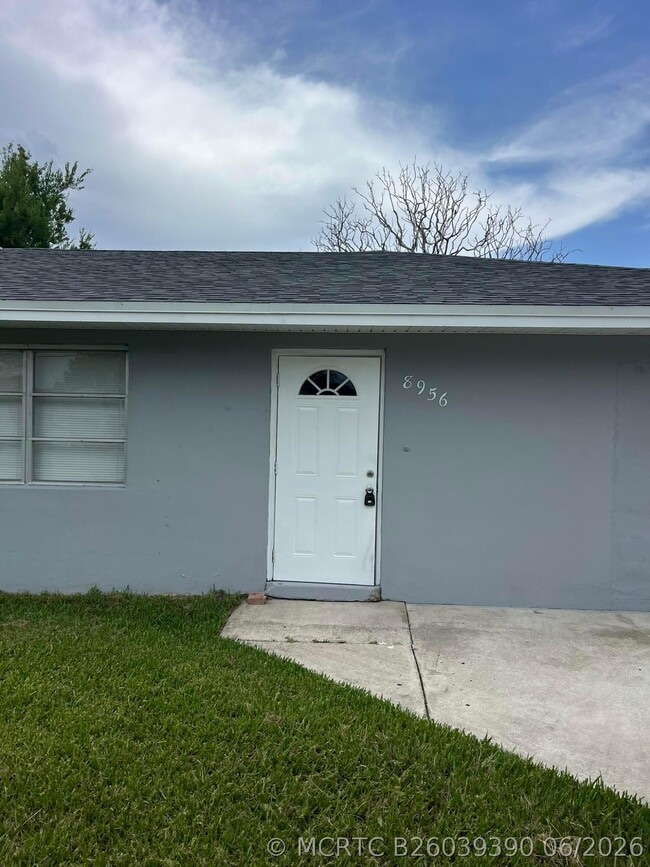 Building Photo - 8956 SE 65th Way