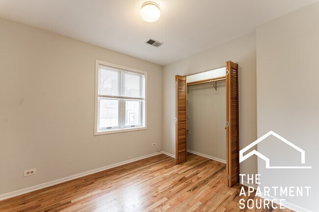 Foto del edificio - 4642 N Francisco Ave