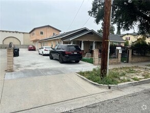 Building Photo - 729 N Soldano Ave