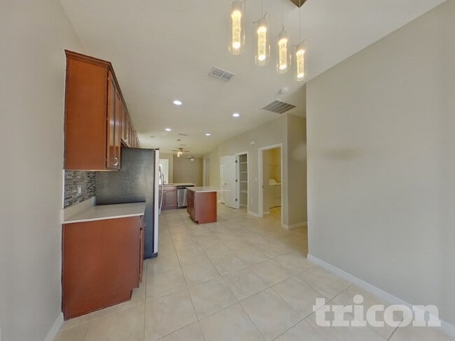 Building Photo - 2743 Red Horse Dr