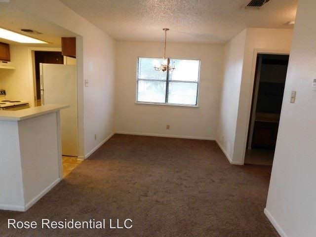 Building Photo - 6303 Cambridge Dr