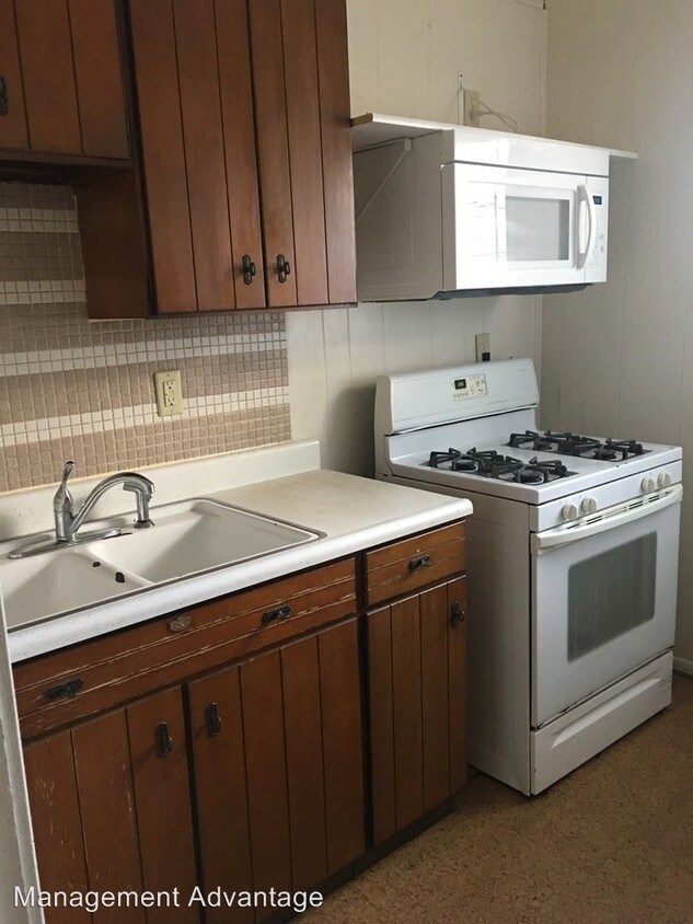 Primary Photo - 826 N 7th St