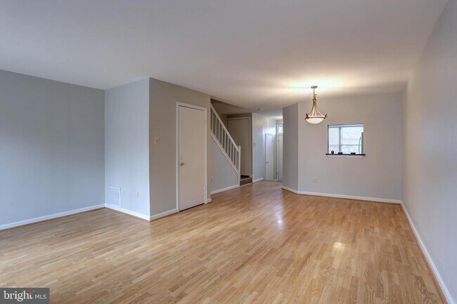 Foto del edificio - 9541 Clocktower Ln