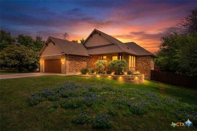 Foto del edificio - 2402 Twin Ridge Ct