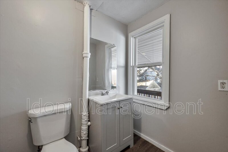 Foto principal - 21 Greenwoods Ave