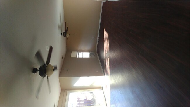 Building Photo - 1450 E Tanners Creek Dr