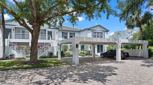Foto del edificio - 818 Tanbark Dr