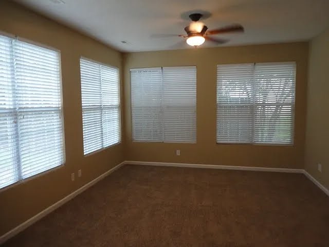 Foto del edificio - 5306 Weeping Cherry Dr