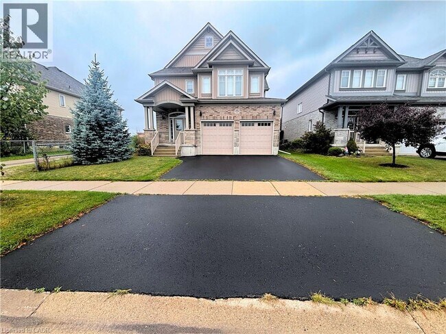 Photo du bâtiment - 23 Irongate Dr