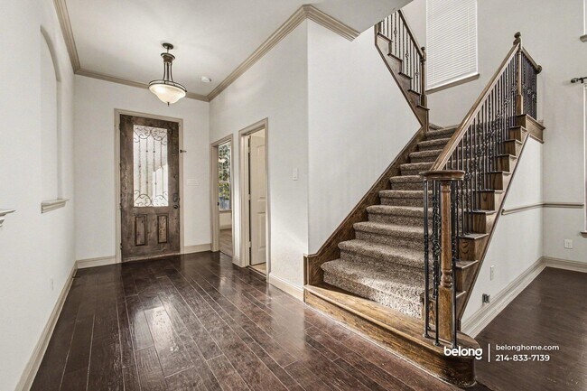 Foto del edificio - 588 Deverson Dr