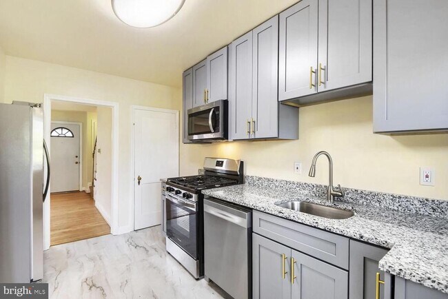 Foto del edificio - 220 Edgewood St