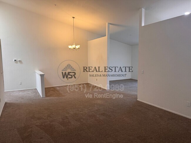 Foto del edificio - 16221 Jackson Dr