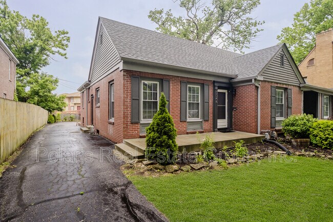 Building Photo - 3346 E Fall Creek Pkwy N Dr