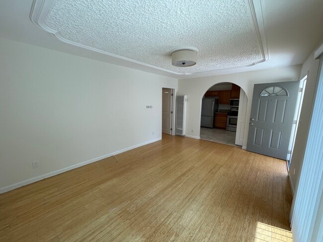 lounge - 2601 28th St
