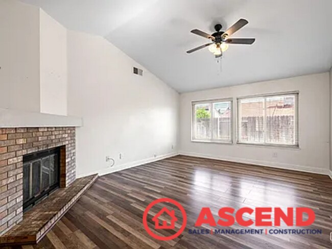 Foto del edificio - Lovely Home In Southwest Bakersfield!