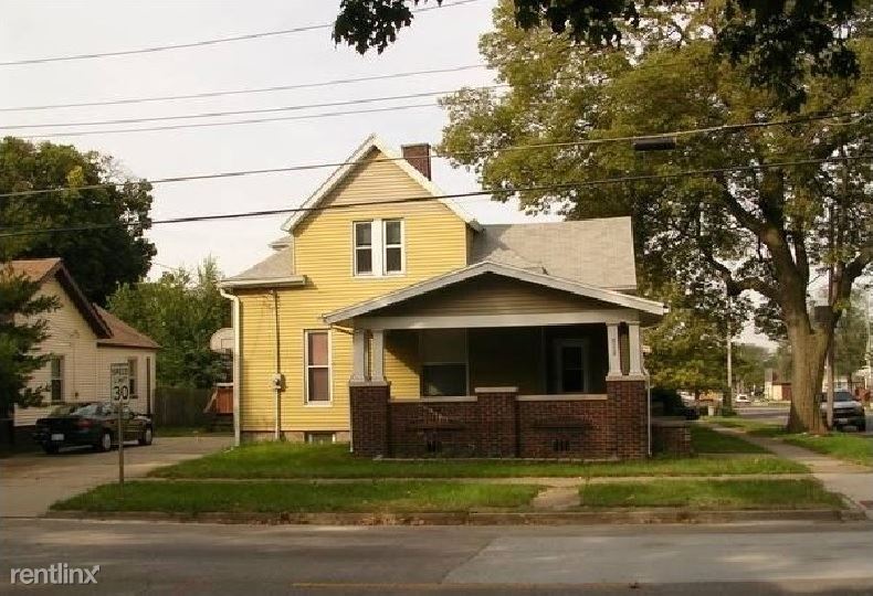 Primary Photo - 5 br, 2.5 bath House - 712 N Lee St