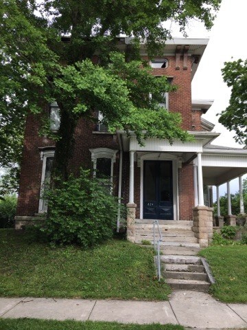 Building Photo - 824 N 10th St