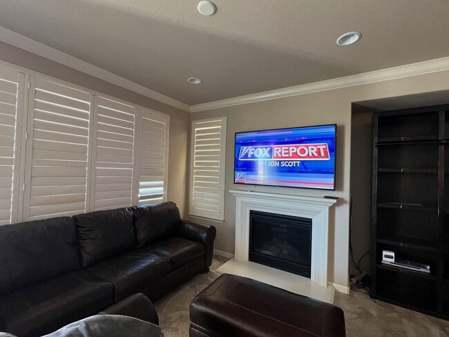 Building Photo - Del Webb Home Available