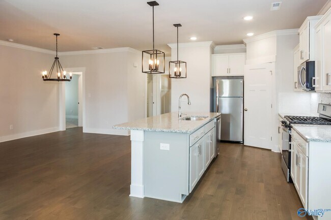 Building Photo - 6522 Oak Mdw Dr SE