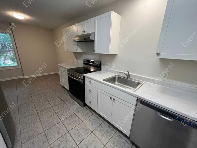 Building Photo - 213 Alpine Dr