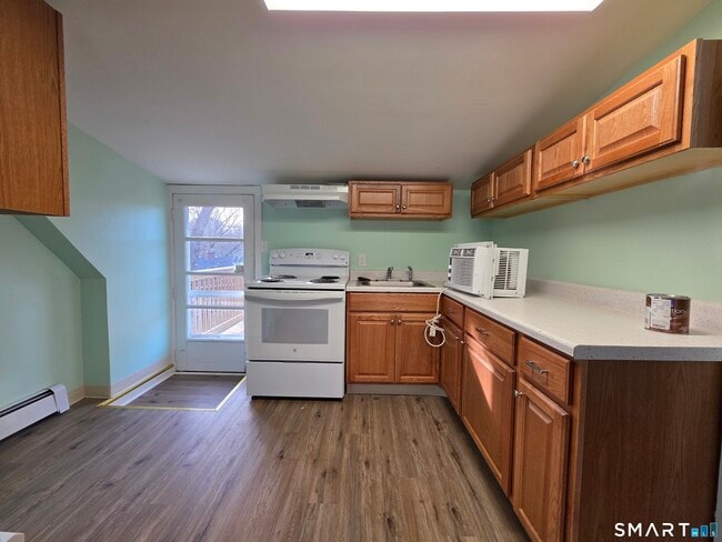 Building Photo - 19 Wheatley St