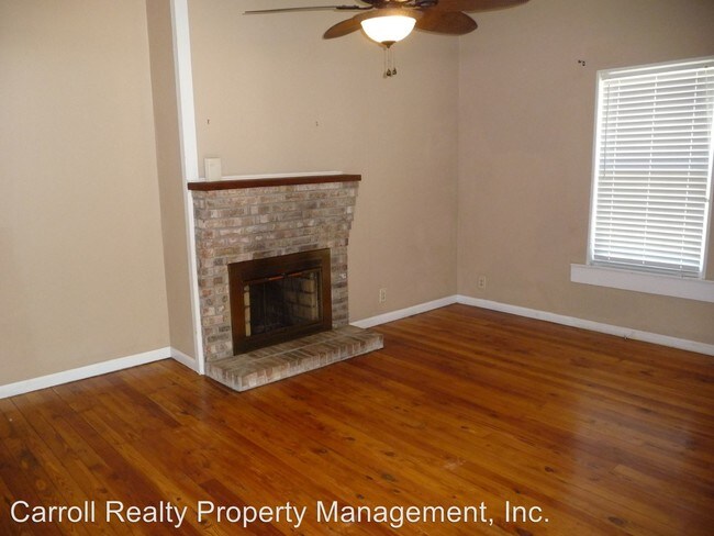 Foto del edificio - 3 br, 1 bath House - 230 College Ave