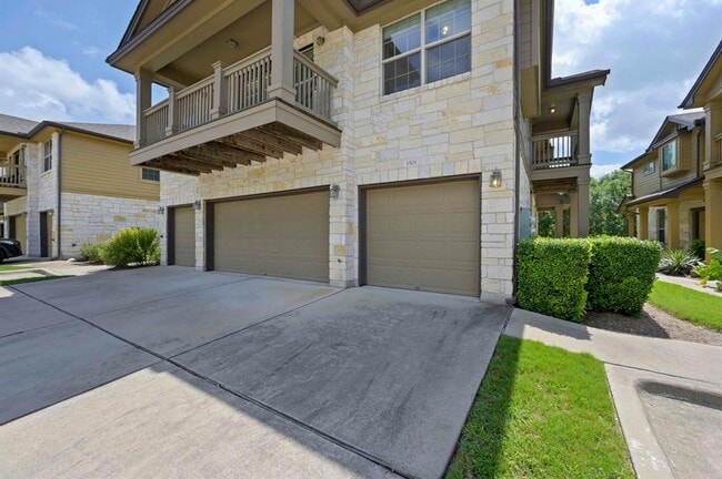 Building Photo - 1310 W Parmer Ln