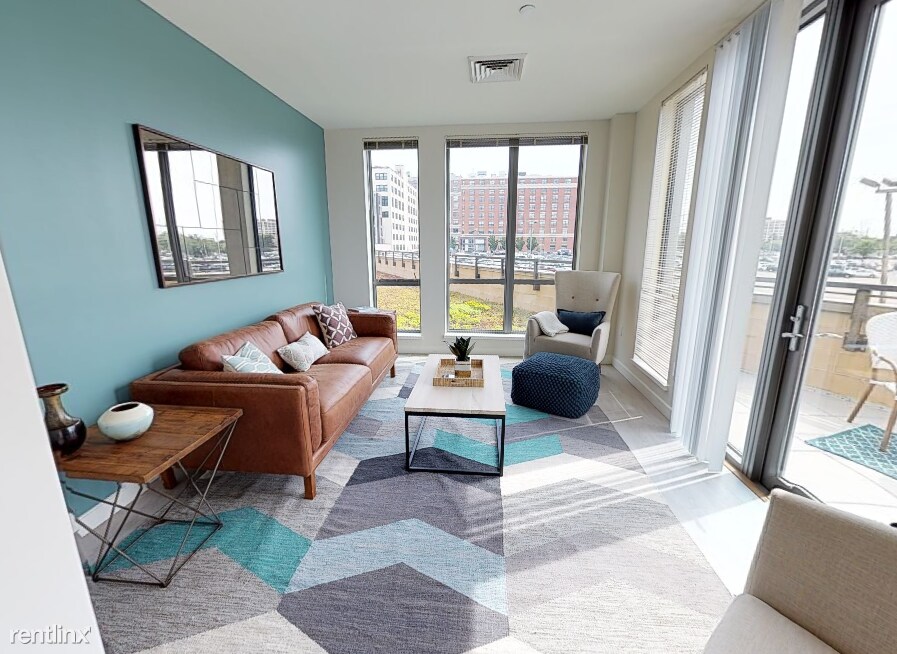 Primary Photo - 1 br, 1 bath Apartment - 415 D St Unit 100