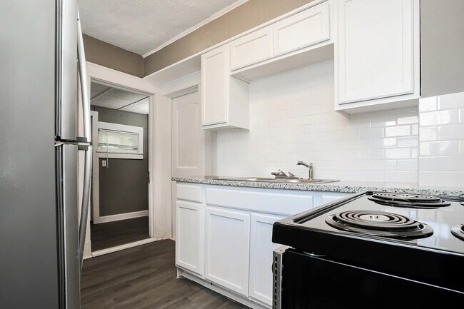 Foto del edificio - 3811 E 36th St