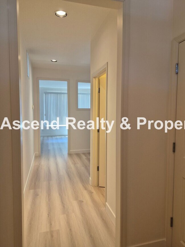 Foto del edificio - Available NOW! Updated in Arbor Roses 3Bed...