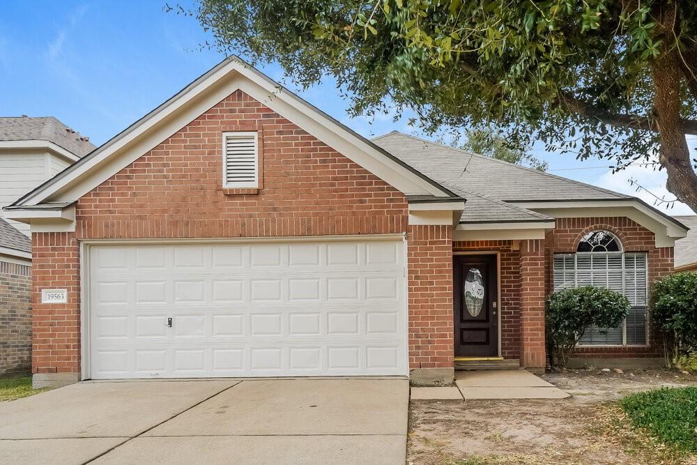 Foto principal - 19563 Maywood Falls Cir