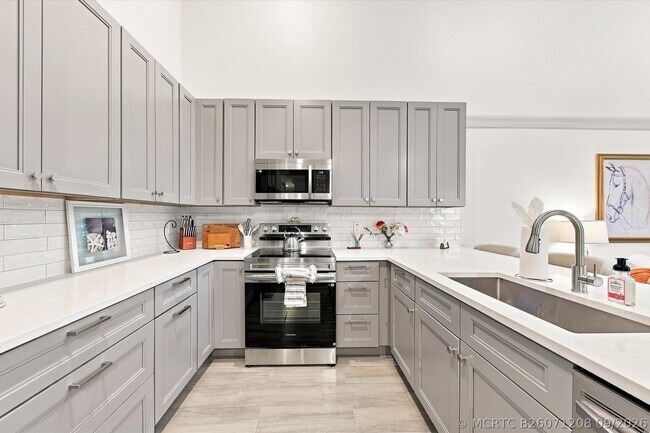 Foto del edificio - 1343 Periwinkle Pl