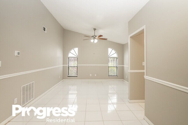 Building Photo - 1562 Wyman Cir