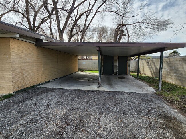 Photo - Weg3650 (4Plex) Apartment