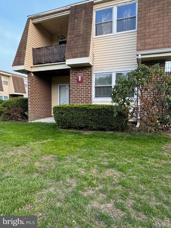 Primary Photo - 8 Florence Tollgate Pl