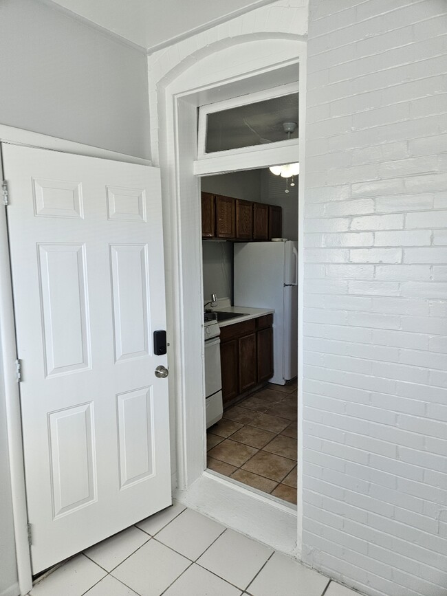 Photo - La Selle Apartments